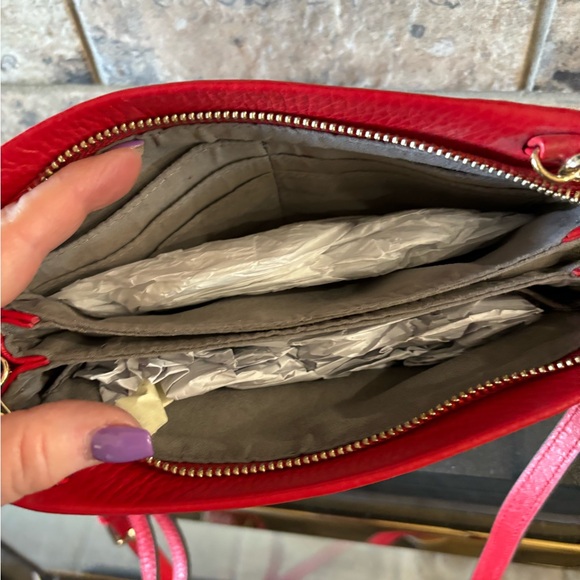 EUC Vince Camuto red crossbody - Picture 3 of 8